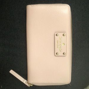 Kate Spade Wellesley pink wallet